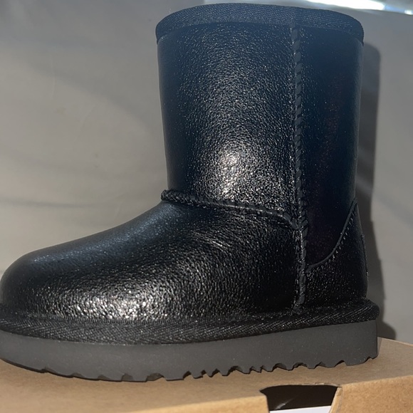 Ugg classic metallic sparkle black toddler size 7 - Picture 10 of 10